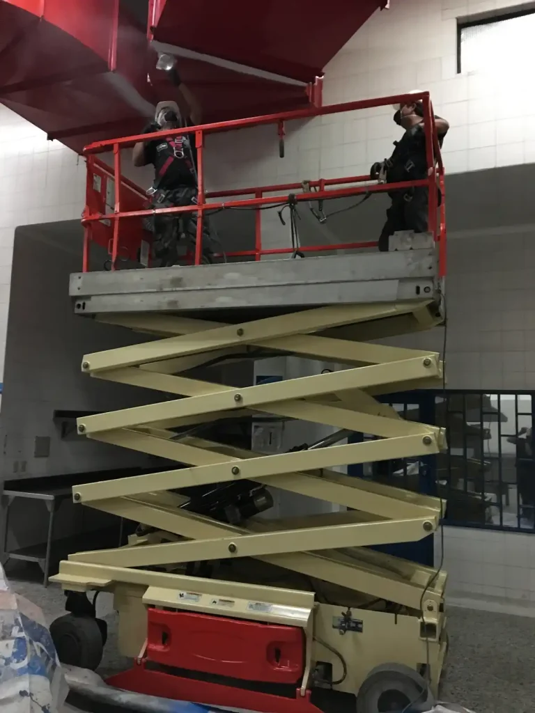 Trabajos en alturas y espacios confinados